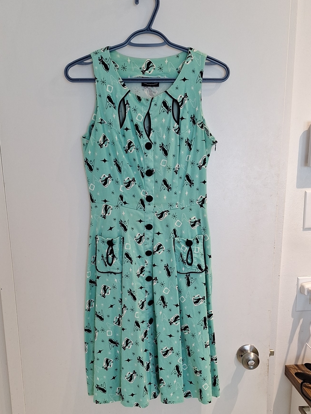 Voodoo Vixen Mint Green Sleeveless Midi Dress